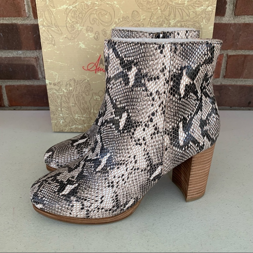 American Rag Women’s Hayes Snake Print Leather Block Heel Ankle Boots US 9 M - Picture 4 of 8
